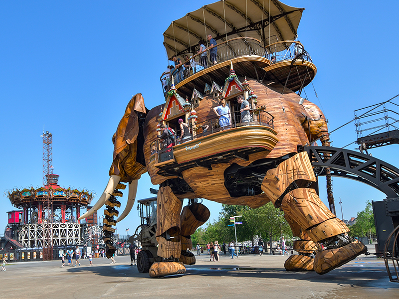 Éléphant Machines de l'île Nantes attraction touristique mécanique